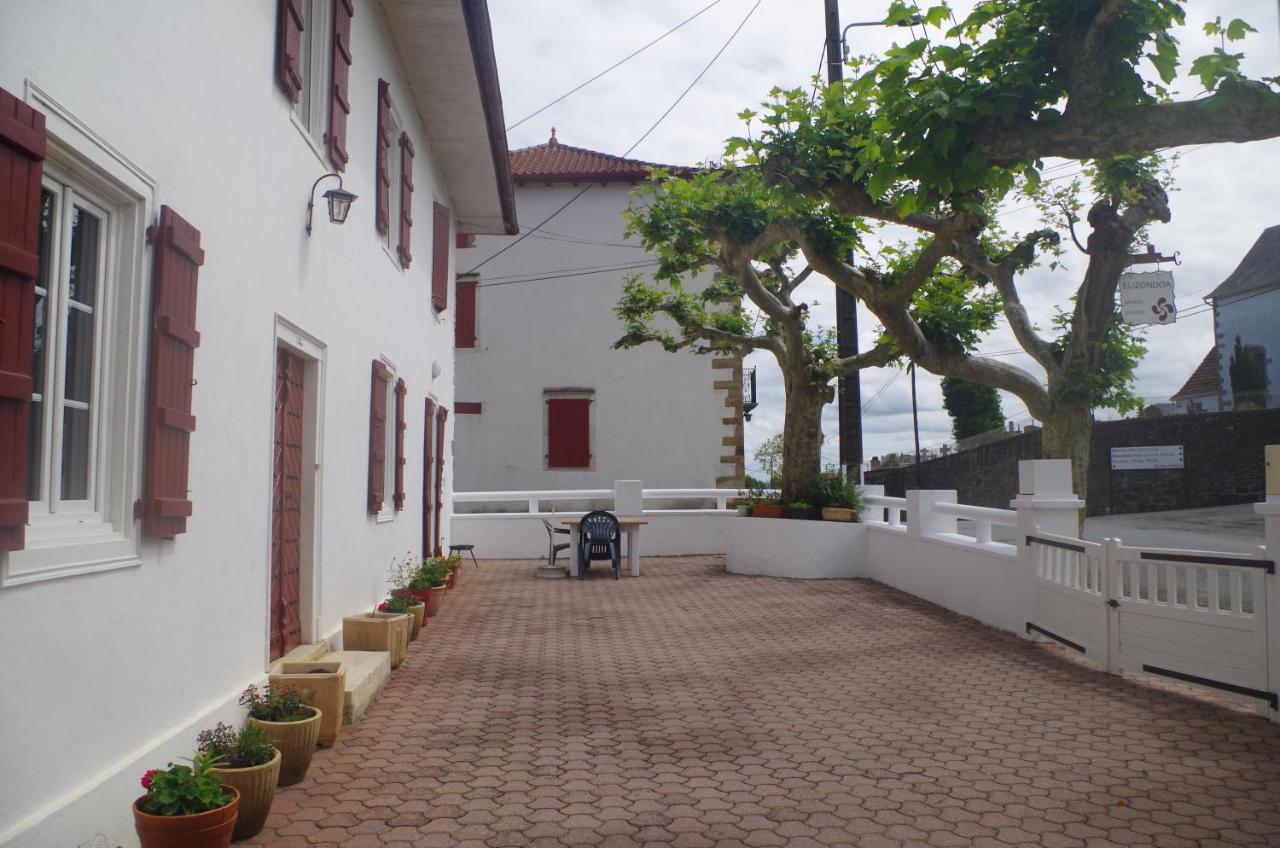Maison Elizondoa - Chambres, Restaurant Et * Masparraute